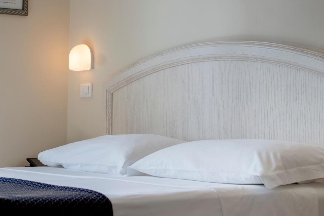Hotel Villa Mare Riccione Esterno foto