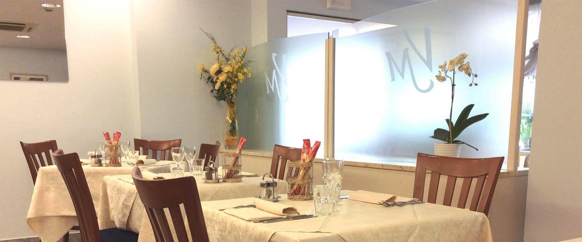 Hotel Villa Mare Riccione Esterno foto