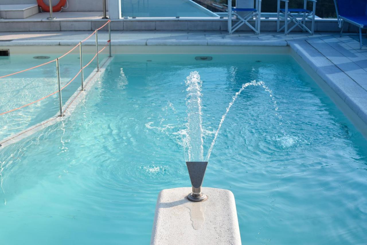 Hotel Villa Mare Riccione Esterno foto
