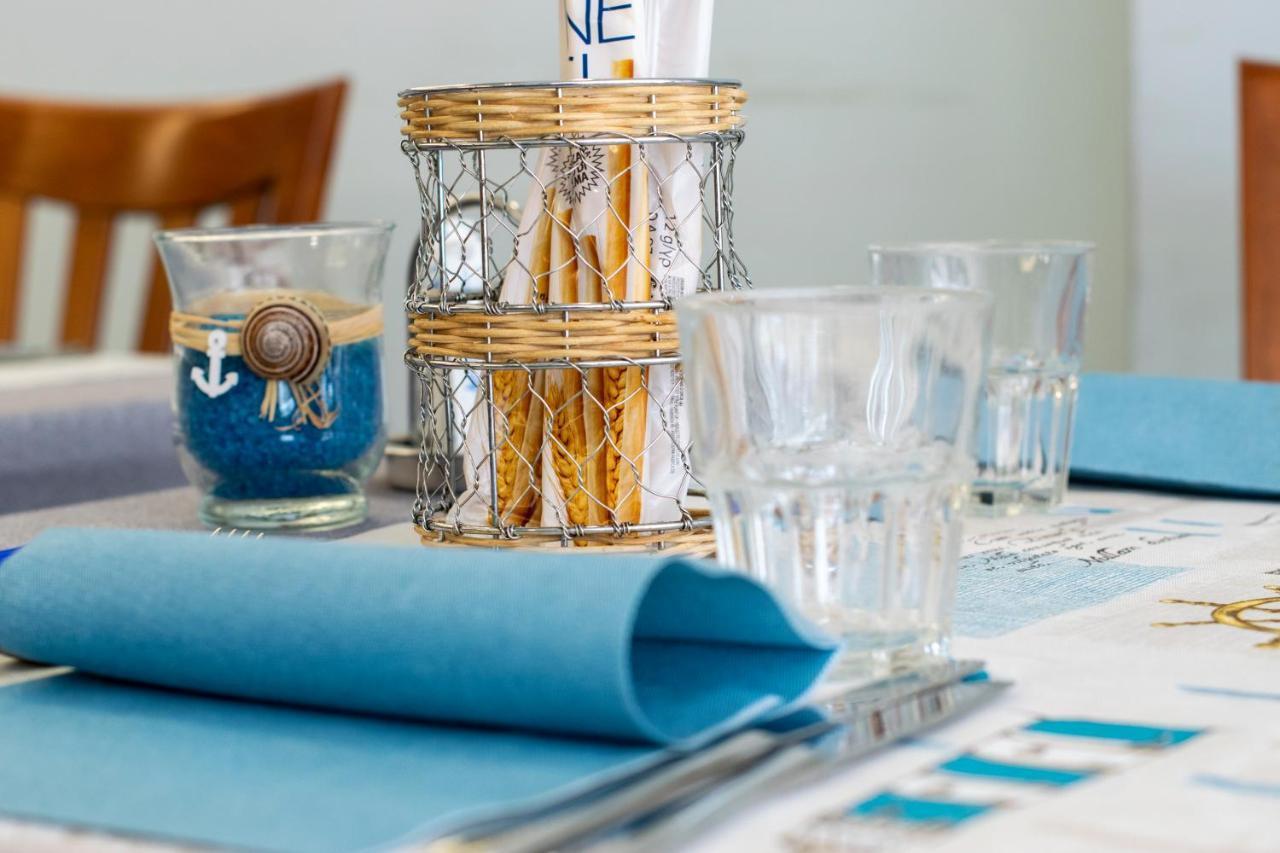 Hotel Villa Mare Riccione Esterno foto